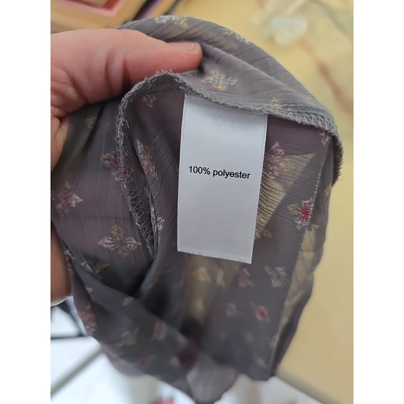 Maurices Gray Pink Floral V-Neck Lightweight Long Sleeve Boho Top Womans Size 3x - Picture 5 of 6